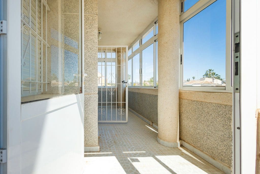 2 sypialnia Penthouse na sprzedaż w Torrevieja - 99 000 € (Ref: 9592264)