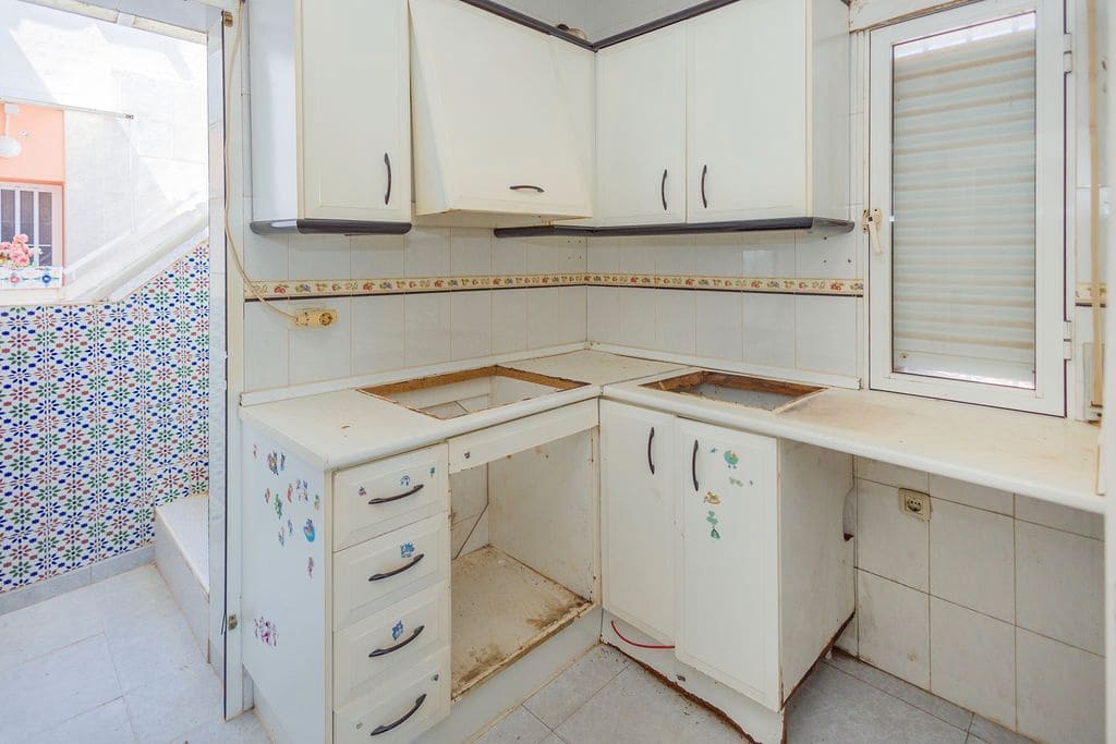 2 sypialnia Penthouse na sprzedaż w Torrevieja - 99 000 € (Ref: 9592264)