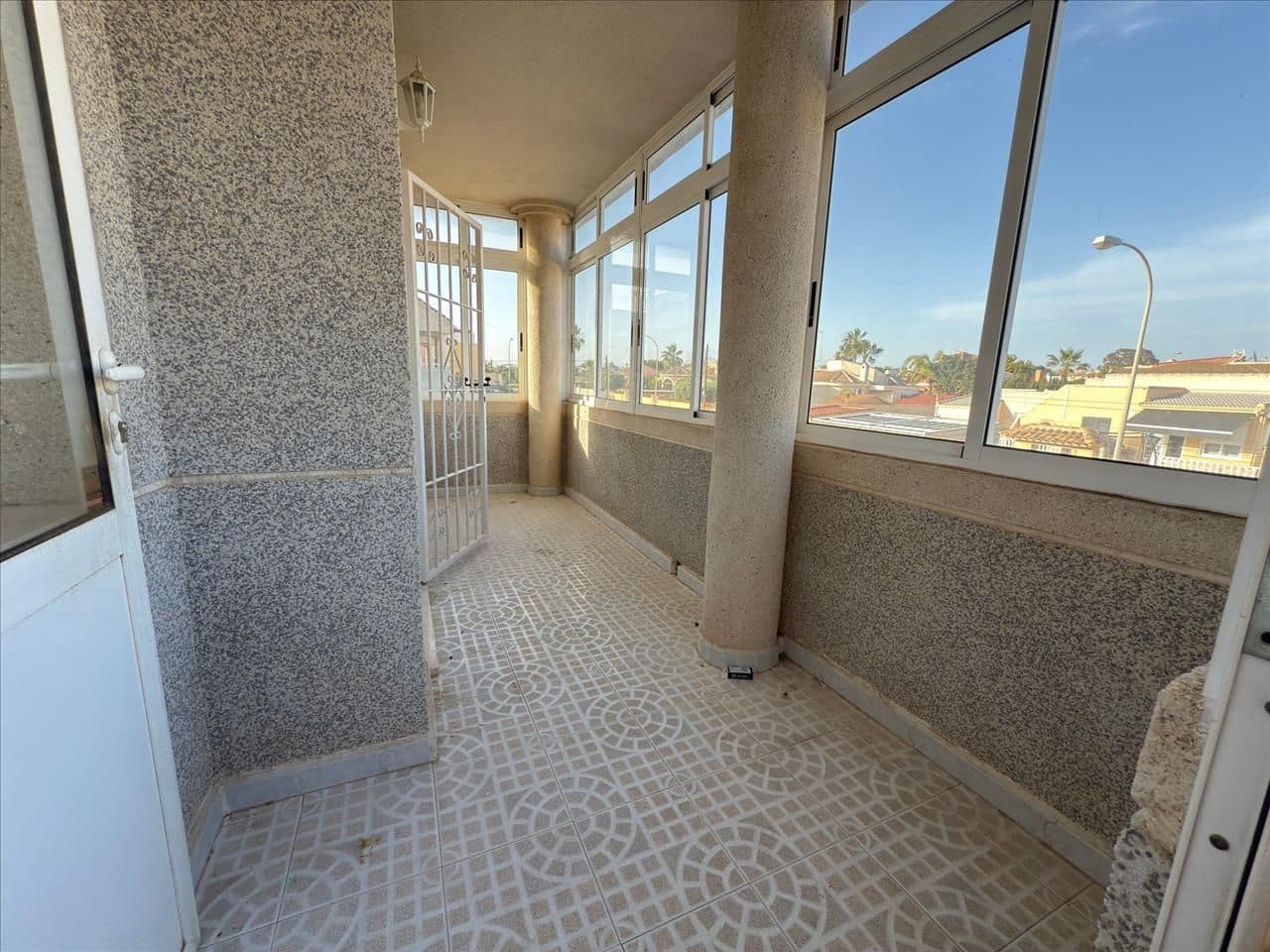 2 sypialnia Penthouse na sprzedaż w Torrevieja - 99 000 € (Ref: 9592264)