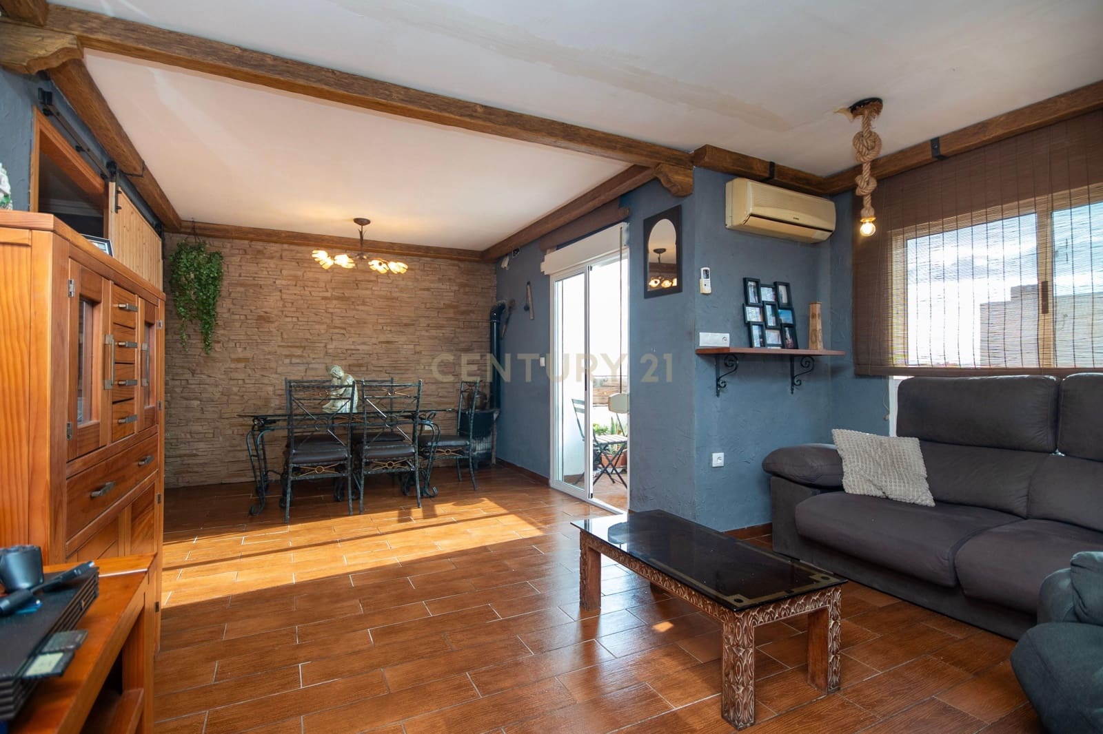 3 bedroom Flat for sale in San Vicente / Sant Vicent del Raspeig - € 195,000 (Ref: 9592269)
