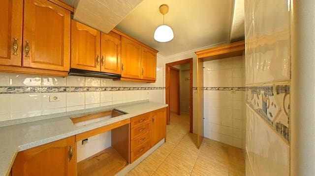 3 makuuhuone Huoneisto myytävänä paikassa Orihuela ciudad, Orihuela - 84 000 € (Ref: 9592271)