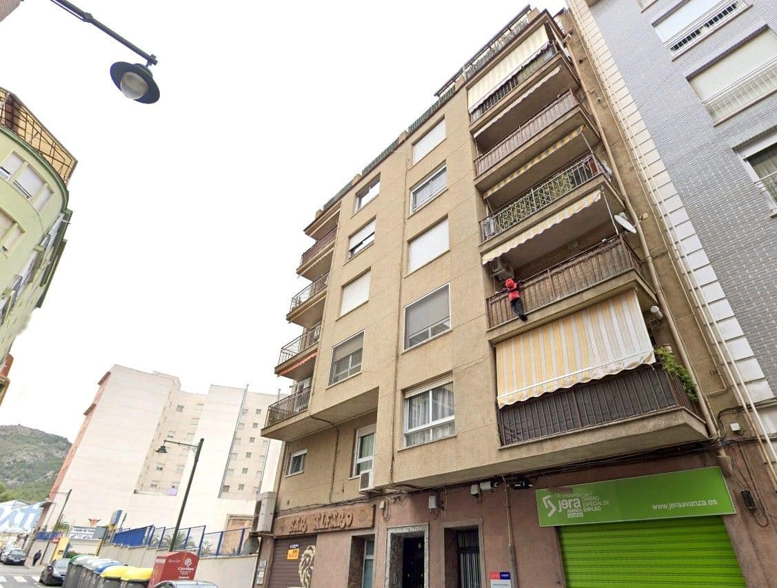 3 soveværelse Lejlighed til salg i Alcoy / Alcoi - € 51.944 (Ref: 9592277)