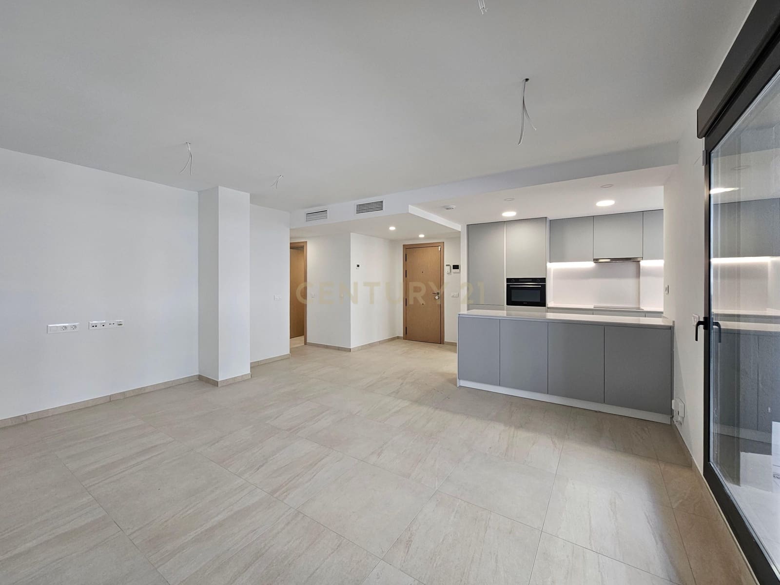 3 sovrum Lägenhet att hyra i Alicante stad med pool garage - 1 400 € (Ref: 9592279)