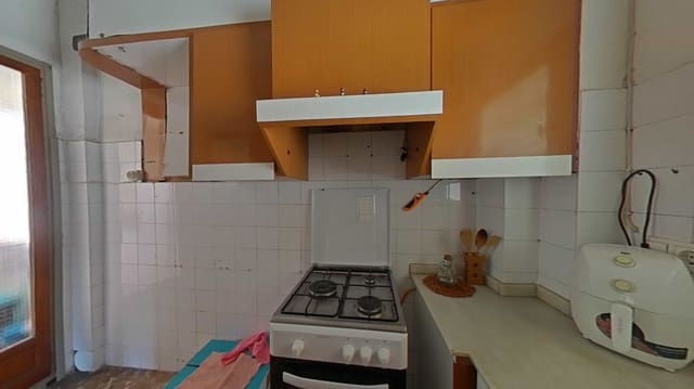 3 slaapkamer Appartement te koop in Elda - € 60.000 (Ref: 9592285)