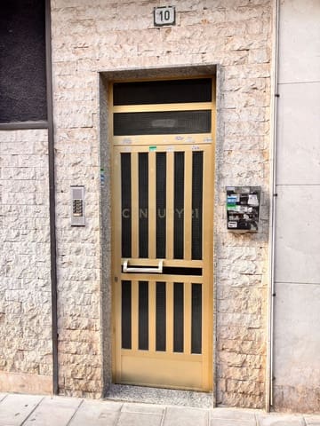 3 slaapkamer Appartement te koop in Elda - € 60.000 (Ref: 9592285)