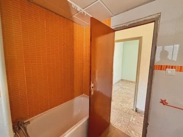 3 bedroom Apartment for sale in Elda - € 60,000 (Ref: 9592285)