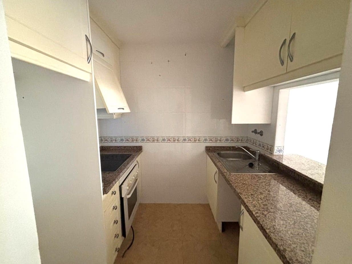 2 sypialnia Apartament przy plaży na sprzedaż w Torrevieja - 145 000 € (Ref: 9669731)