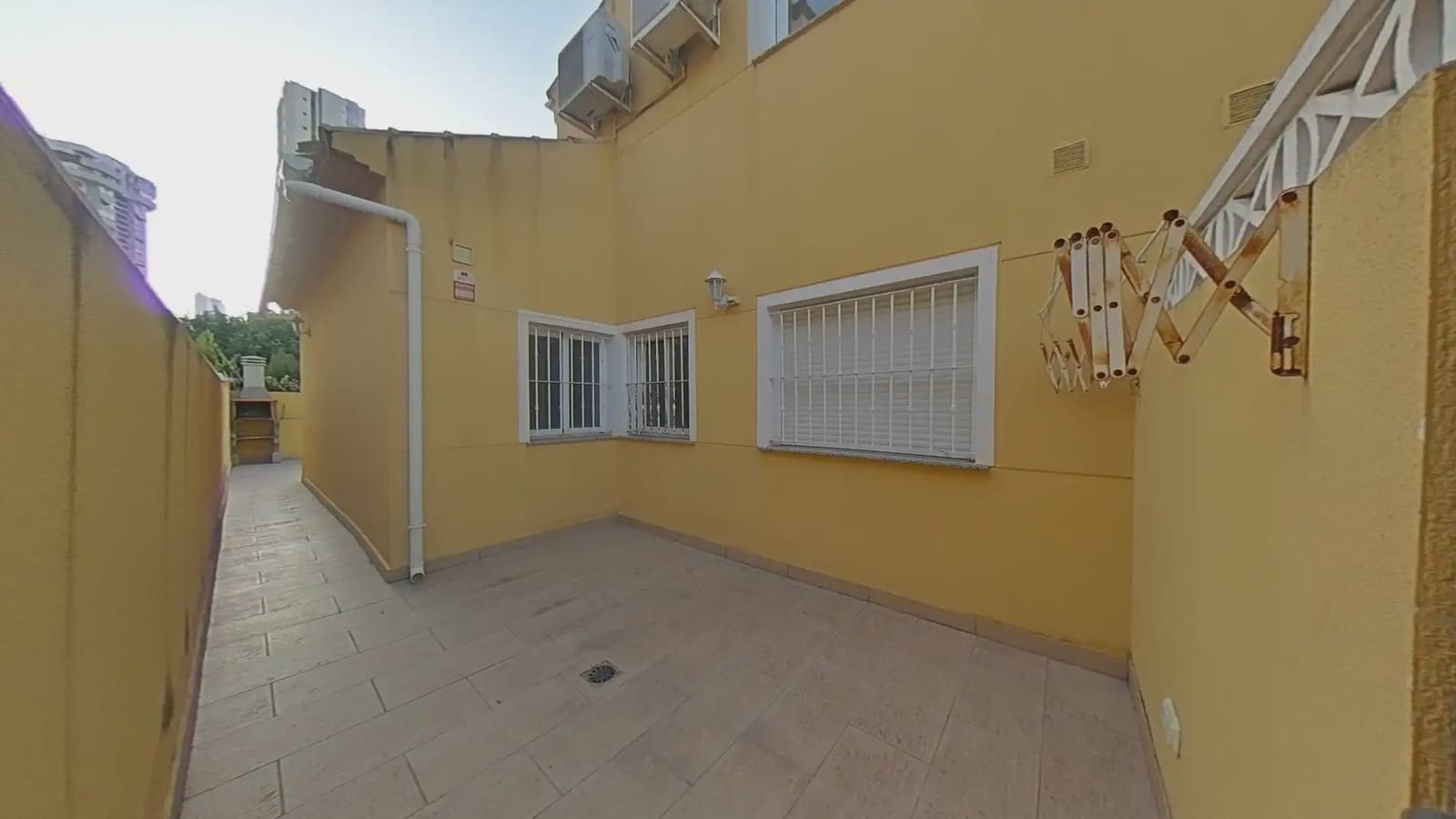 2 bedroom Villa for sale in Finestrat with garage - € 335,000 (Ref: 9743199)