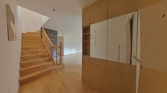 2 slaapkamer Villa te koop in Cala de Finestrat, Finestrat met garage - € 335.000 (Ref: 9743199)