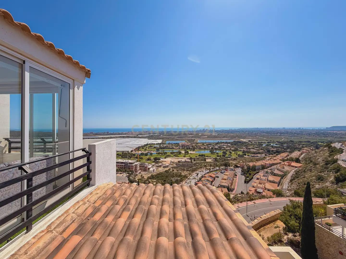 3 sypialnia Penthouse na sprzedaż w Muchamiel / Mutxamel z basenem garażem - 349 999 € (Ref: 9848238)