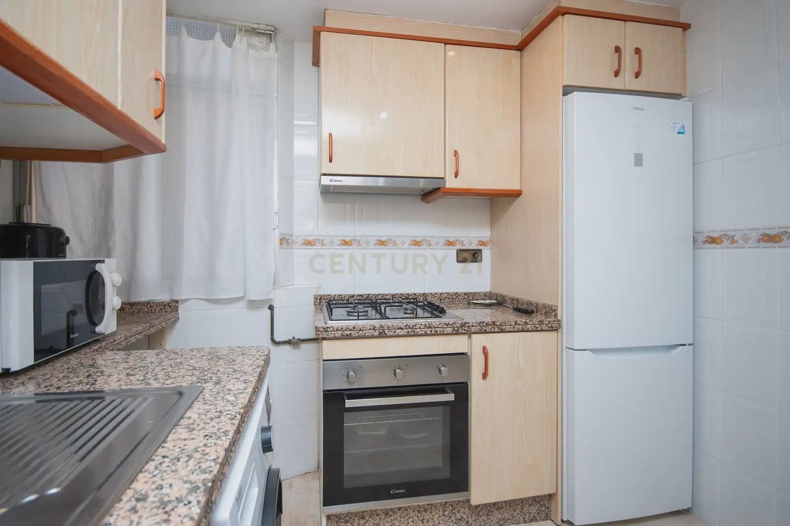 2 soveværelse Lejlighed til salg i Alicante by med garage - € 229.000 (Ref: 9848239)