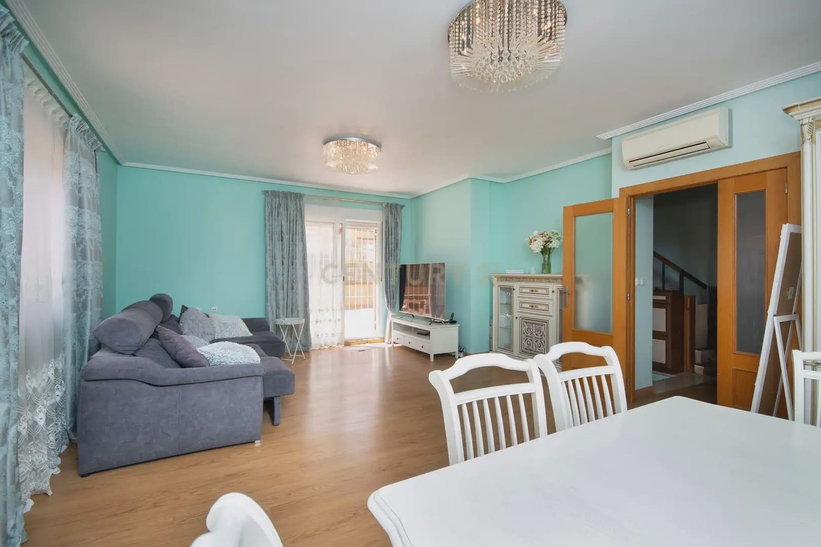 3 bedroom Townhouse for sale in Alicante / Alacant city with pool - € 569,000 (Ref: 9848241)