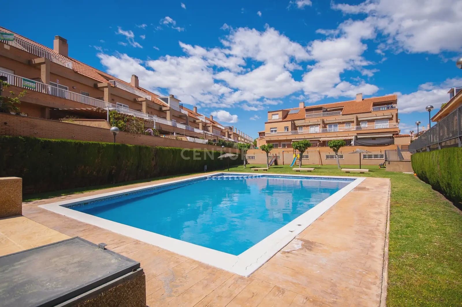 3 bedroom Townhouse for sale in Alicante / Alacant city with pool - € 569,000 (Ref: 9848241)