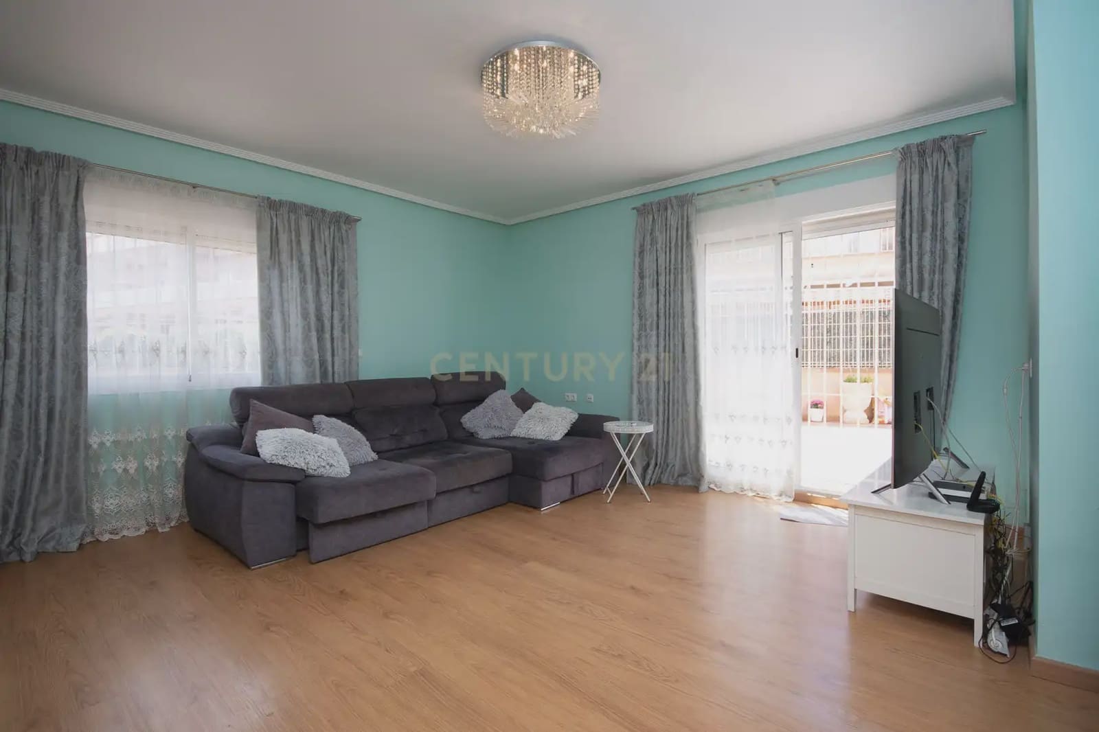 3 bedroom Townhouse for sale in Alicante / Alacant city with pool - € 569,000 (Ref: 9848241)