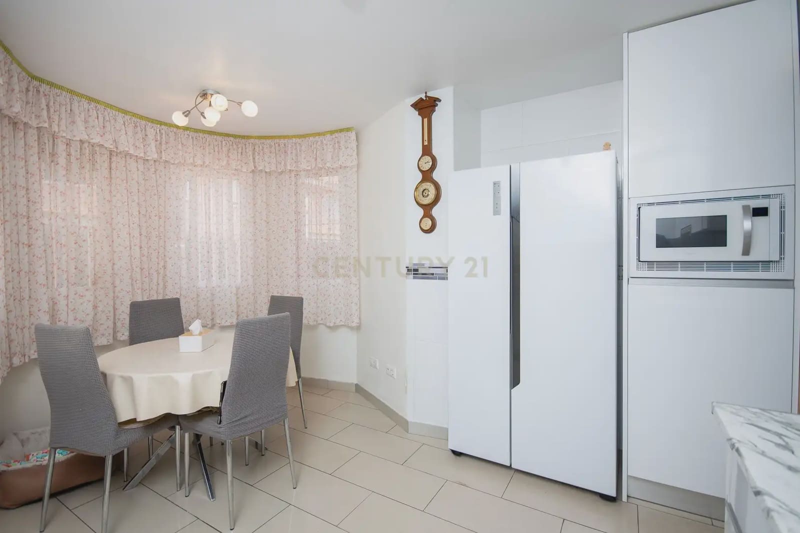 3 bedroom Townhouse for sale in Alicante / Alacant city with pool - € 569,000 (Ref: 9848241)