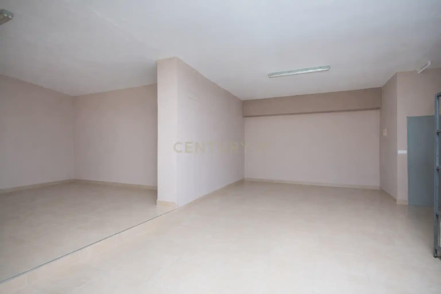 3 bedroom Townhouse for sale in Alicante / Alacant city with pool - € 569,000 (Ref: 9848241)