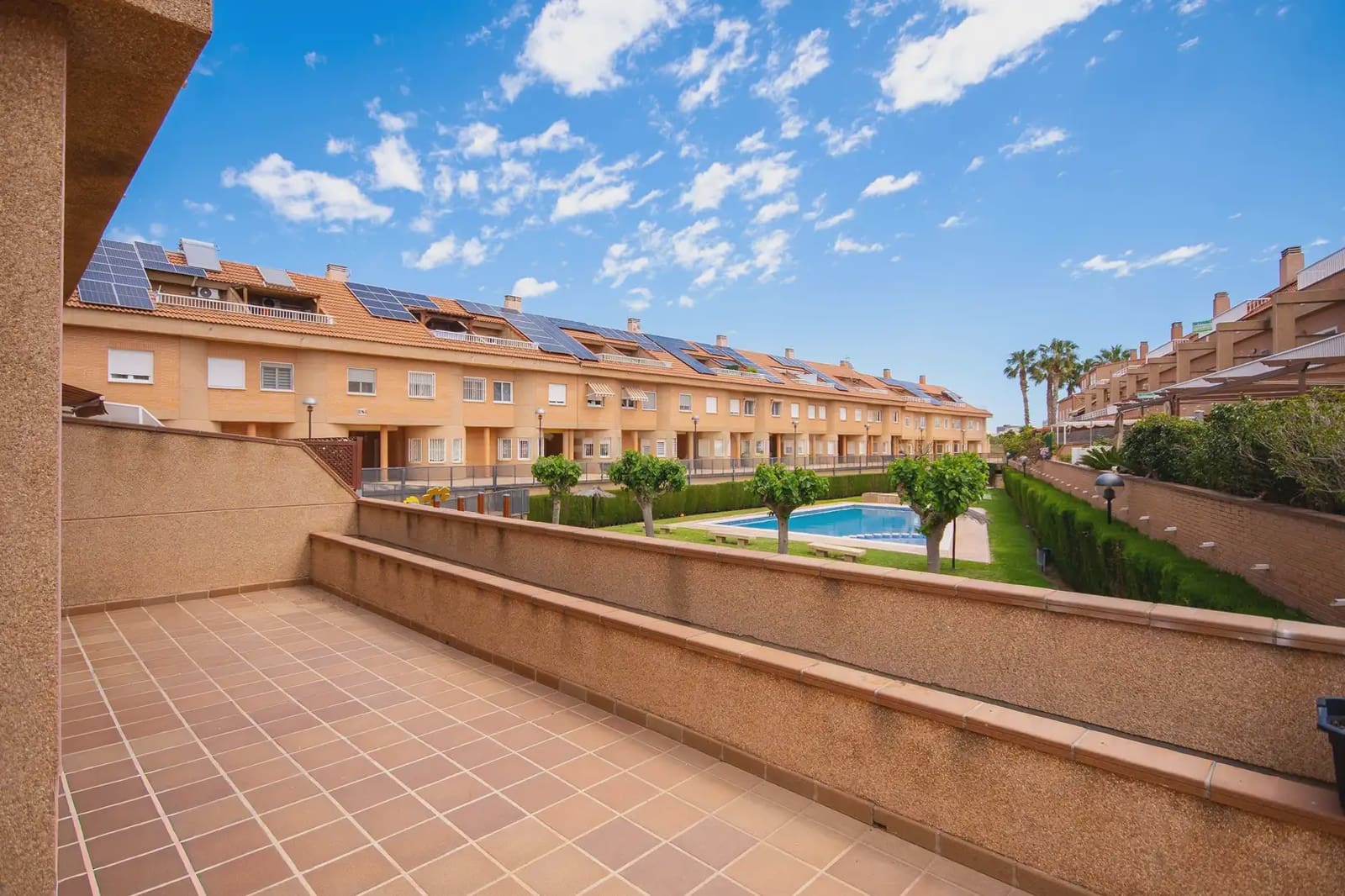 3 bedroom Townhouse for sale in Alicante / Alacant city with pool - € 569,000 (Ref: 9848241)