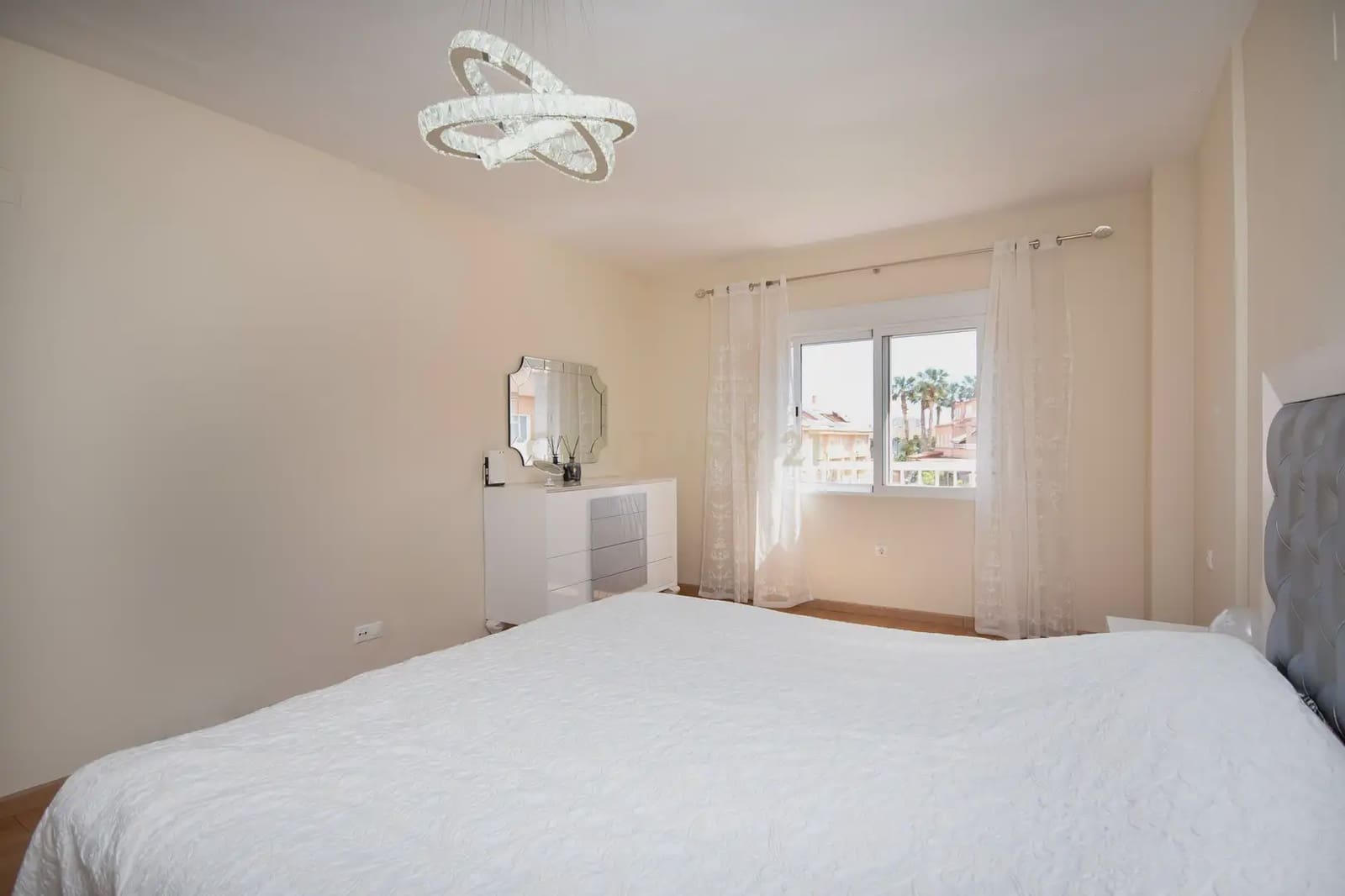 3 bedroom Townhouse for sale in Alicante / Alacant city with pool - € 569,000 (Ref: 9848241)