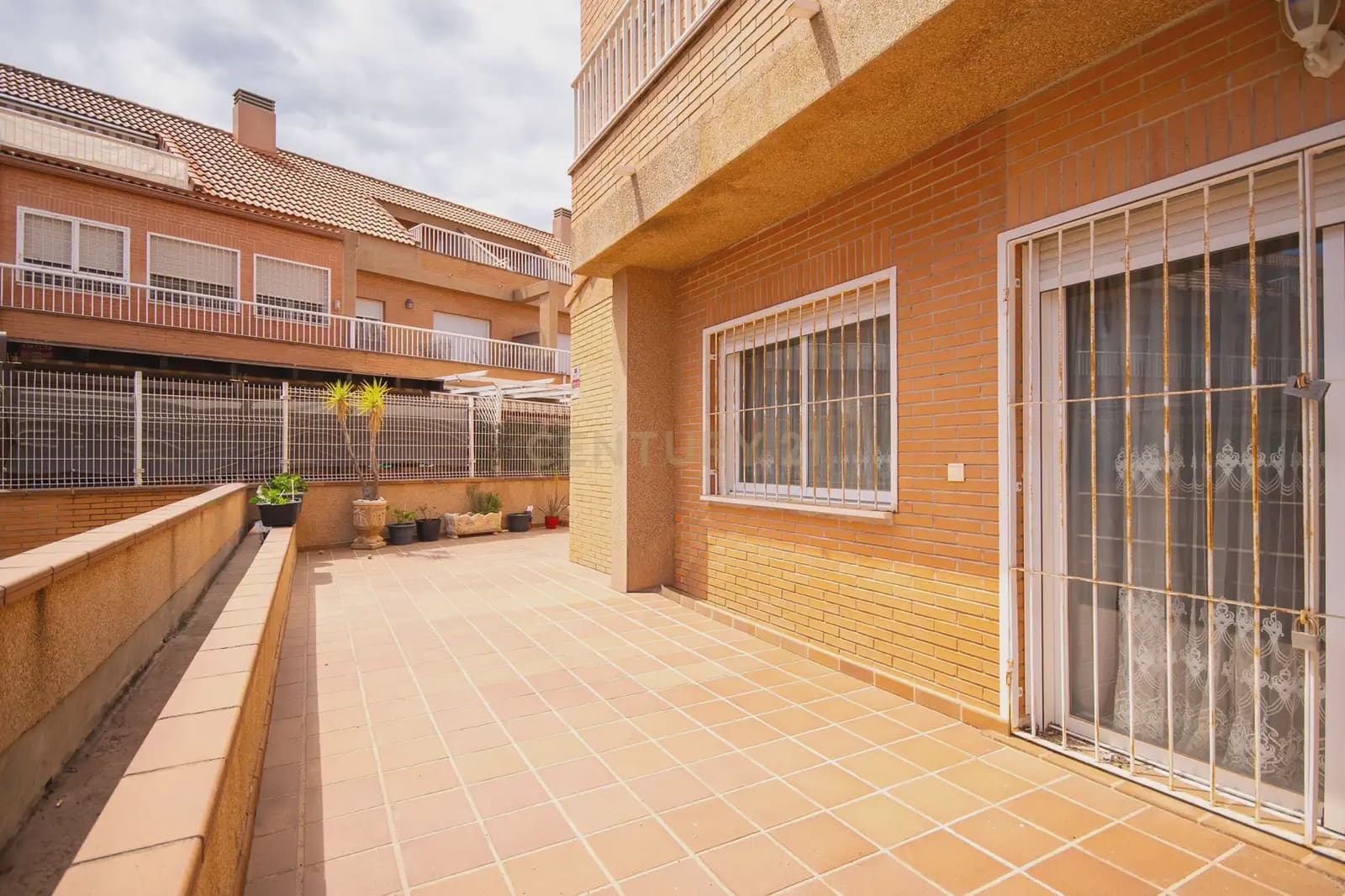 3 bedroom Townhouse for sale in Alicante / Alacant city with pool - € 569,000 (Ref: 9848241)