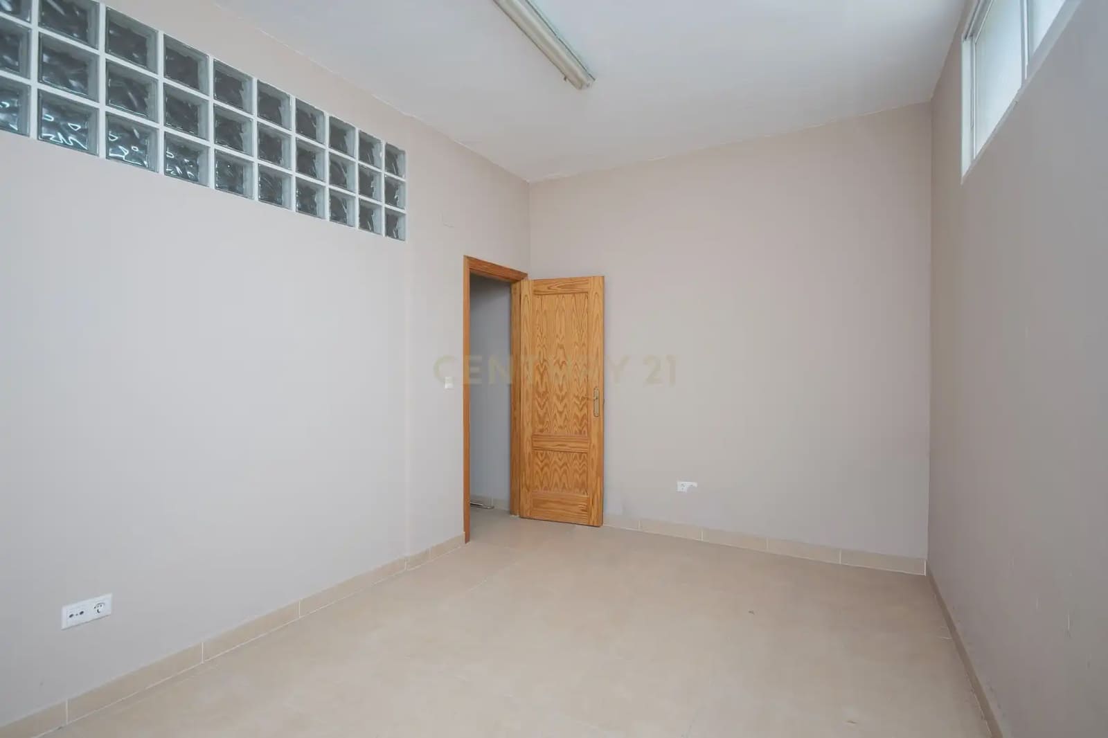 3 bedroom Townhouse for sale in Alicante / Alacant city with pool - € 569,000 (Ref: 9848241)