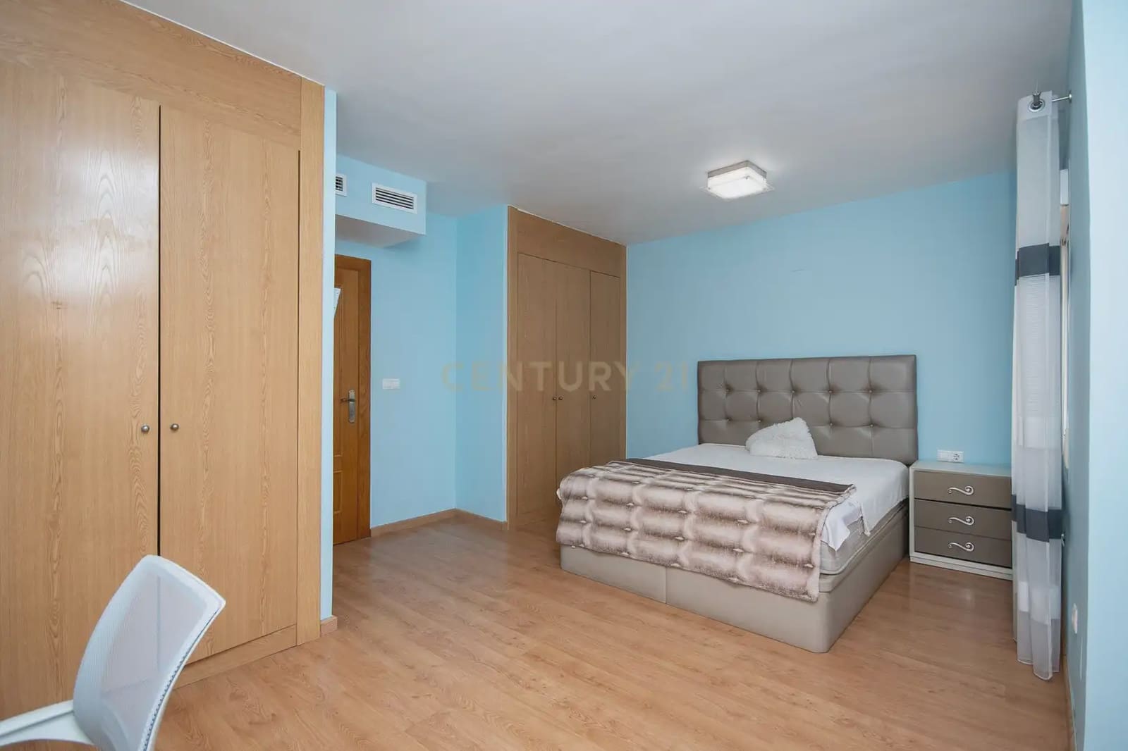 3 bedroom Townhouse for sale in Alicante / Alacant city with pool - € 569,000 (Ref: 9848241)