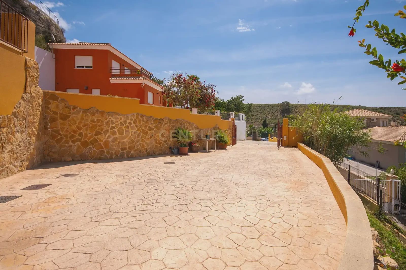 3 quarto Moradia para venda em Busot com piscina - 559 000 € (Ref: 9848242)