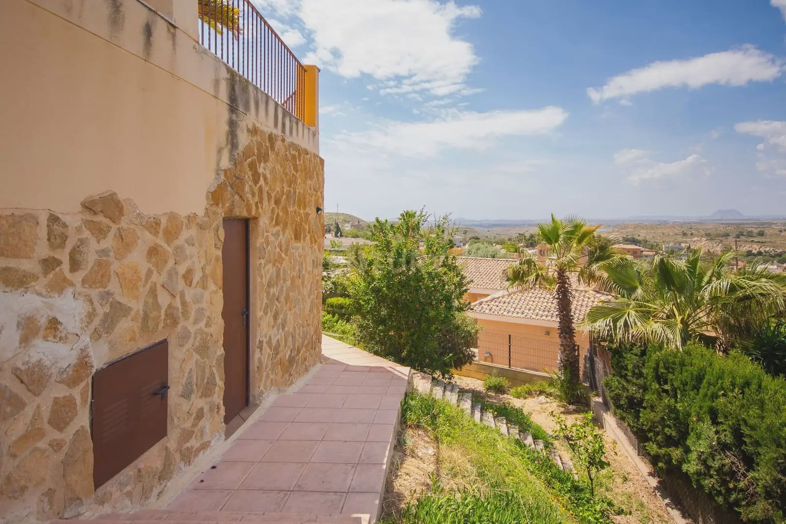 3 quarto Moradia para venda em Busot com piscina - 559 000 € (Ref: 9848242)