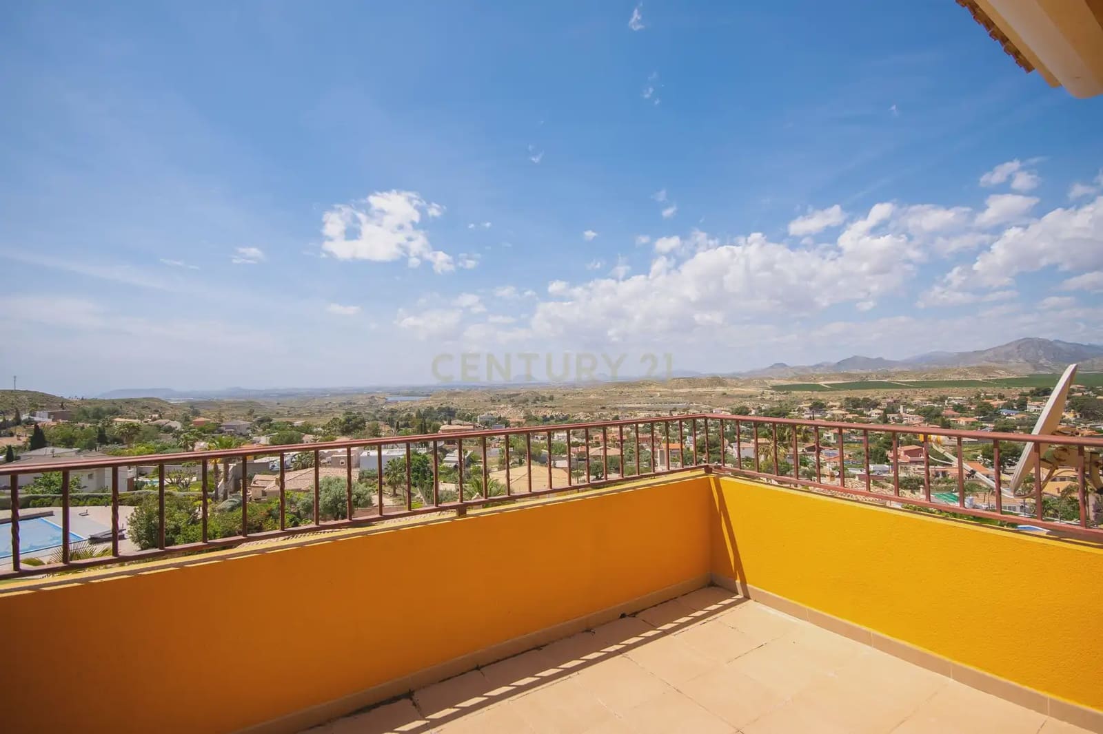3 quarto Moradia para venda em Busot com piscina - 559 000 € (Ref: 9848242)