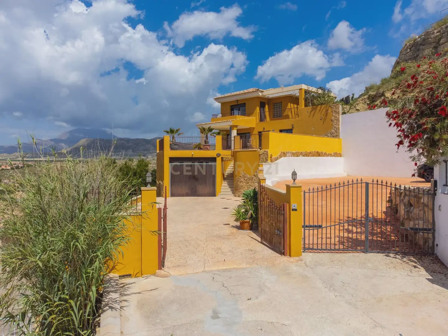 3 quarto Moradia para venda em Busot com piscina - 559 000 € (Ref: 9848242)