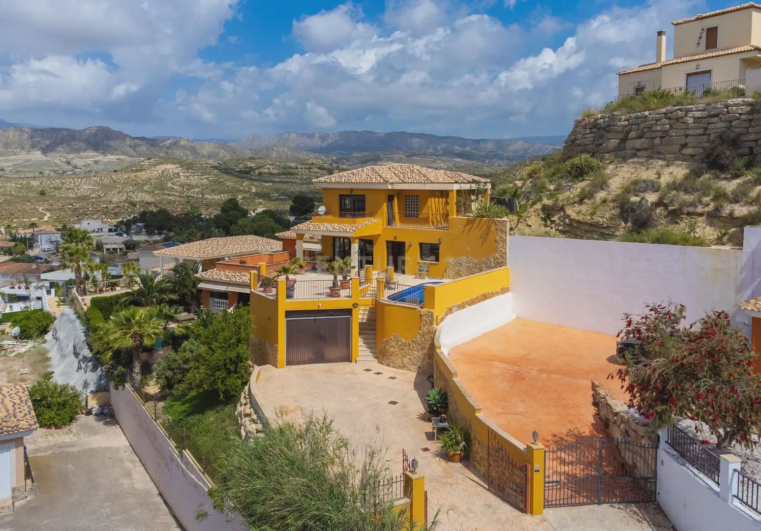 3 quarto Moradia para venda em Busot com piscina - 559 000 € (Ref: 9848242)