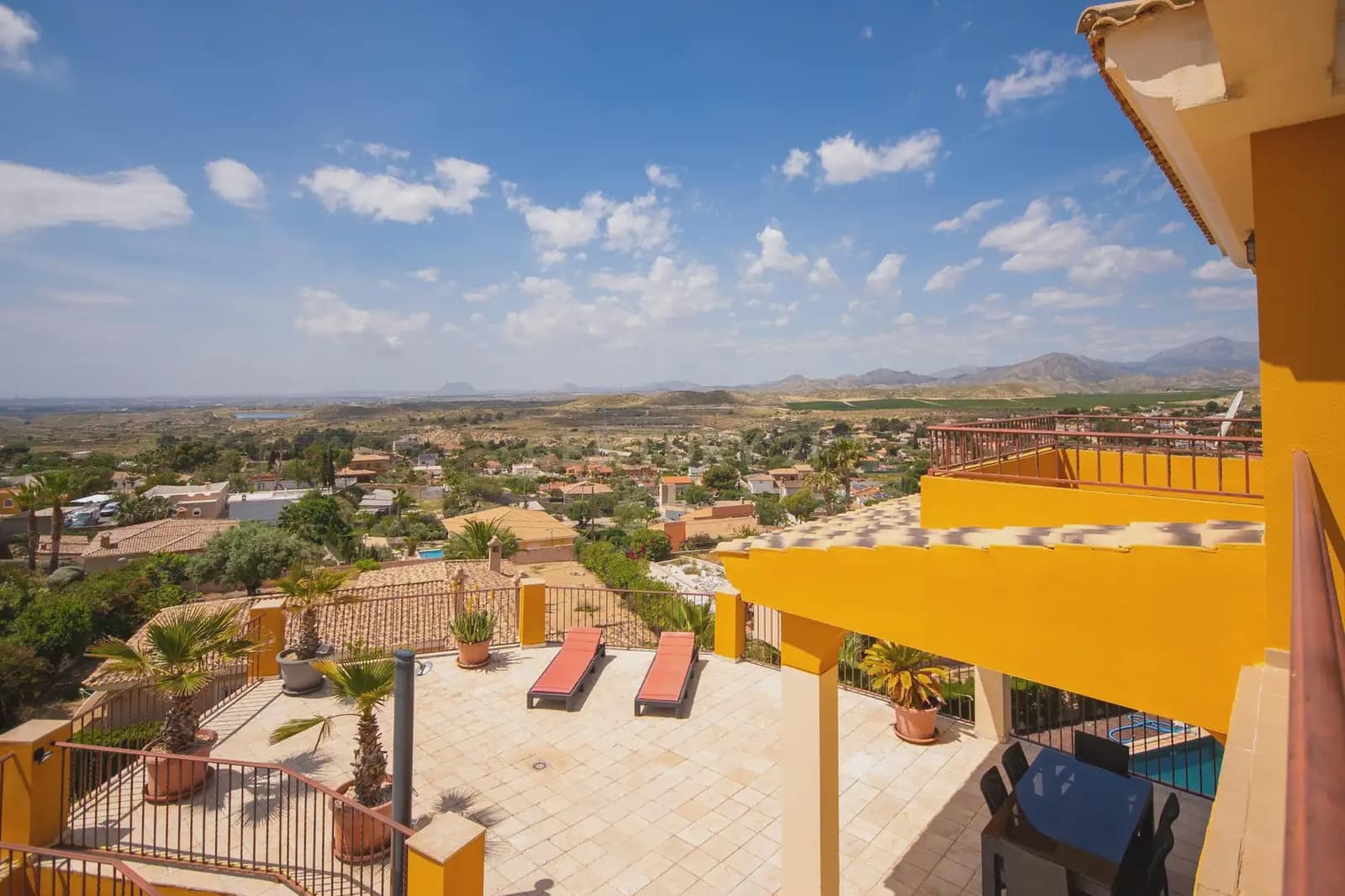 3 quarto Moradia para venda em Busot com piscina - 559 000 € (Ref: 9848242)