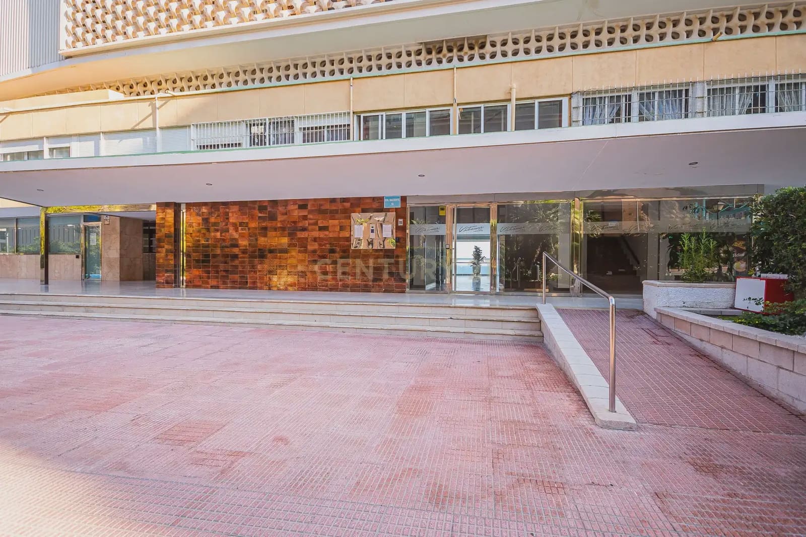 2 bedroom Flat for sale in Alicante / Alacant city - € 530,000 (Ref: 9858287)