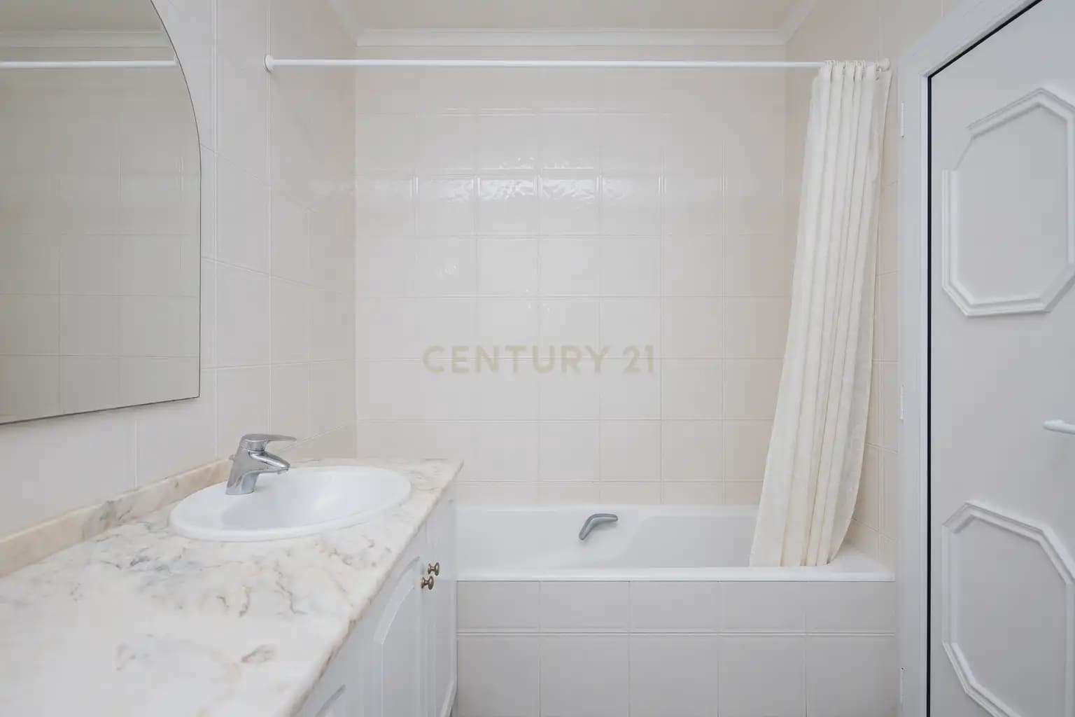 3 quarto Moradia para venda em Alicante cidade com piscina - 415 000 € (Ref: 9879795)