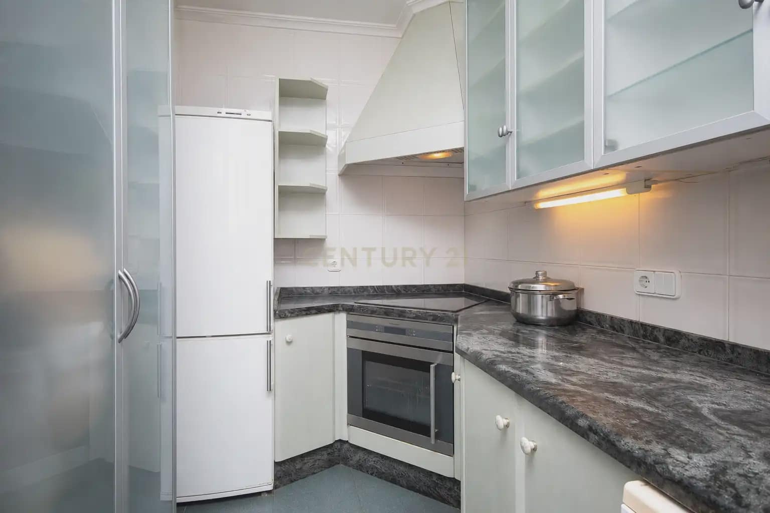 3 quarto Moradia para venda em Alicante cidade com piscina - 415 000 € (Ref: 9879795)