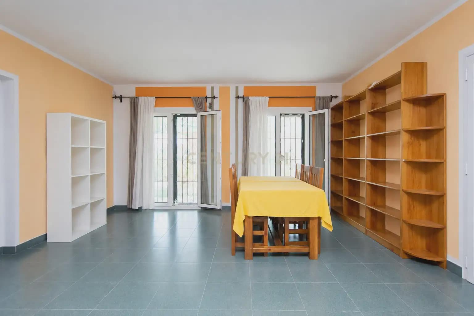 3 quarto Moradia para venda em Alicante cidade com piscina - 415 000 € (Ref: 9879795)