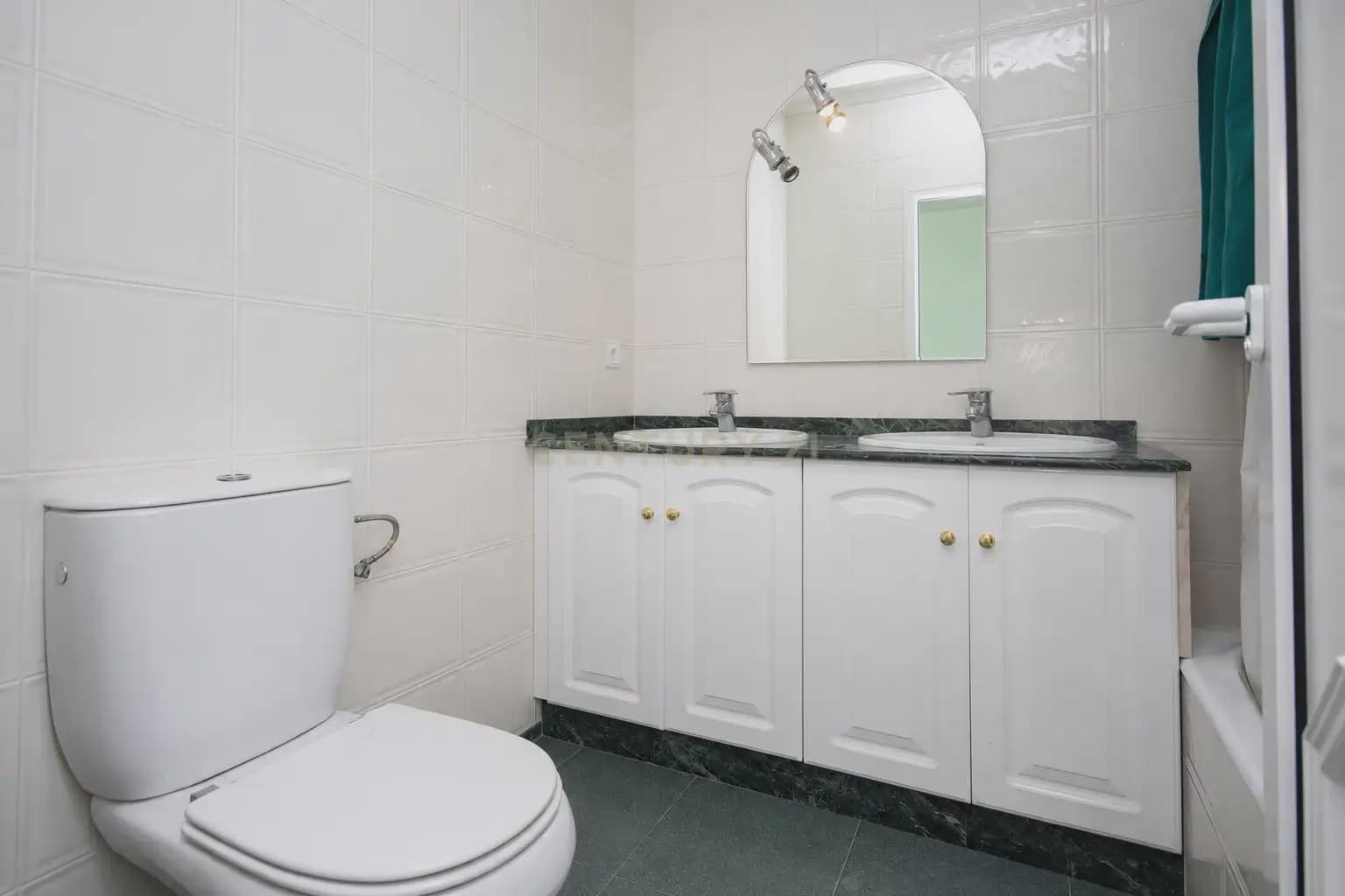 3 quarto Moradia para venda em Alicante cidade com piscina - 415 000 € (Ref: 9879795)
