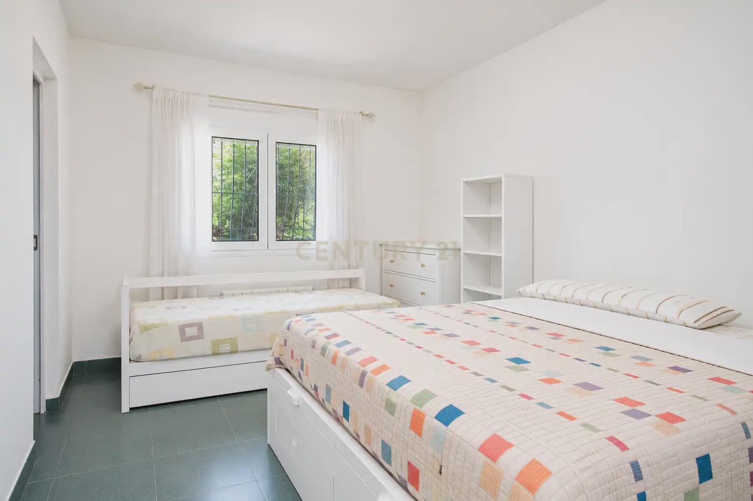 3 quarto Moradia para venda em Alicante cidade com piscina - 415 000 € (Ref: 9879795)