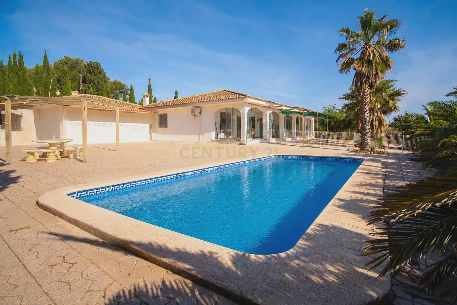 3 quarto Moradia para venda em Alicante cidade com piscina - 415 000 € (Ref: 9879795)