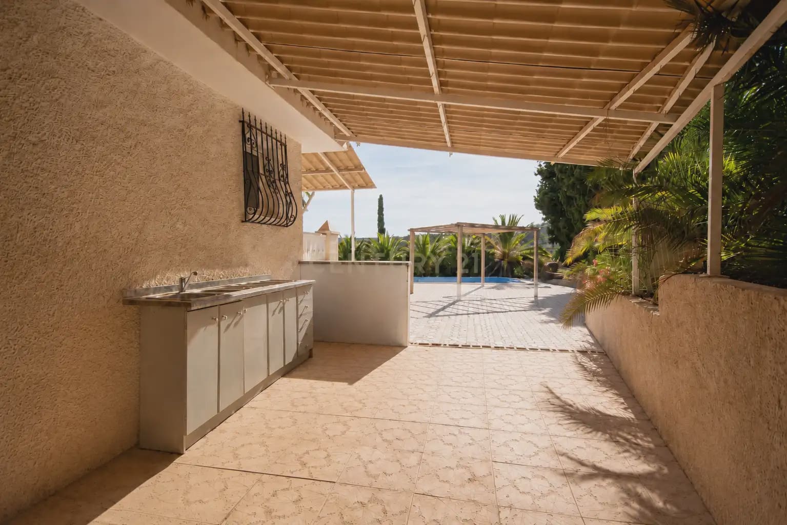 3 quarto Moradia para venda em Alicante cidade com piscina - 415 000 € (Ref: 9879795)