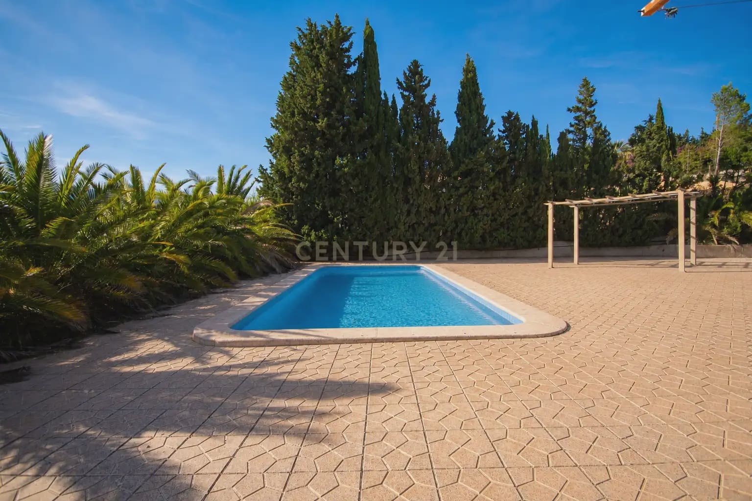 3 quarto Moradia para venda em Alicante cidade com piscina - 415 000 € (Ref: 9879795)