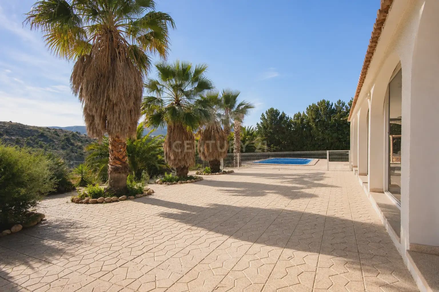3 quarto Moradia para venda em Alicante cidade com piscina - 415 000 € (Ref: 9879795)