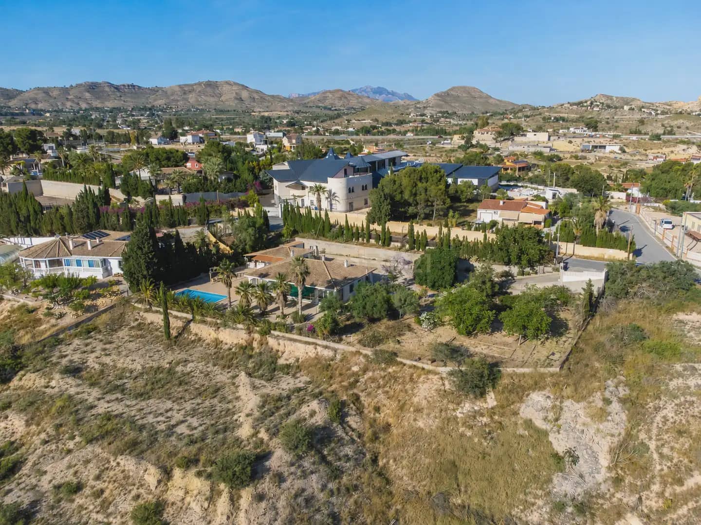 3 quarto Moradia para venda em Alicante cidade com piscina - 415 000 € (Ref: 9879795)