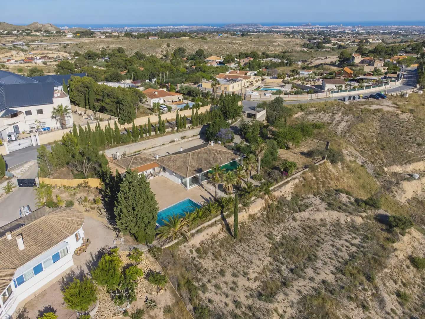 3 quarto Moradia para venda em Alicante cidade com piscina - 415 000 € (Ref: 9879795)