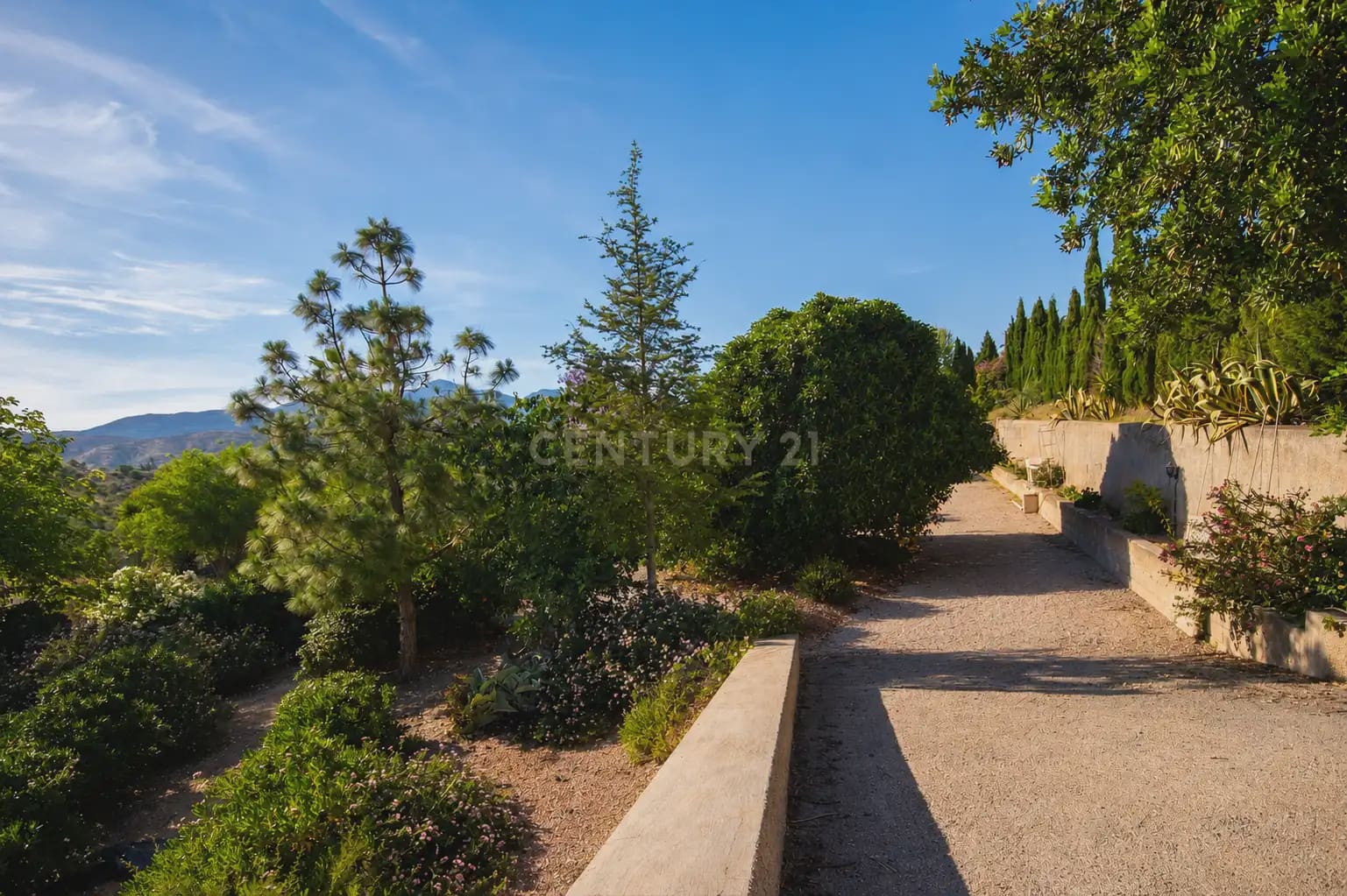 3 quarto Moradia para venda em Alicante cidade com piscina - 415 000 € (Ref: 9879795)