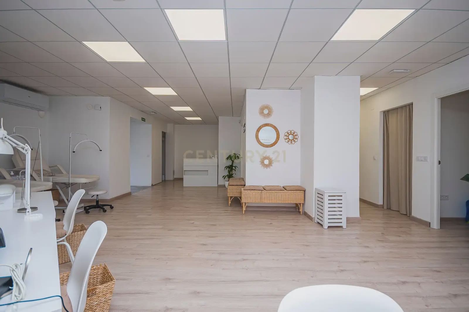 Komercyjne na sprzedaż w Miasto Alicante / Alacant - 45 000 € (Ref: 9889311)