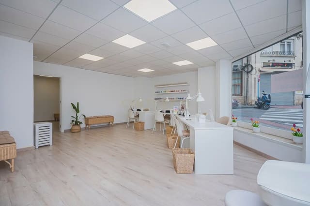 Komercyjne na sprzedaż w Ensanche - Diputacion, Miasto Alicante / Alacant - 45 000 € (Ref: 9889311)