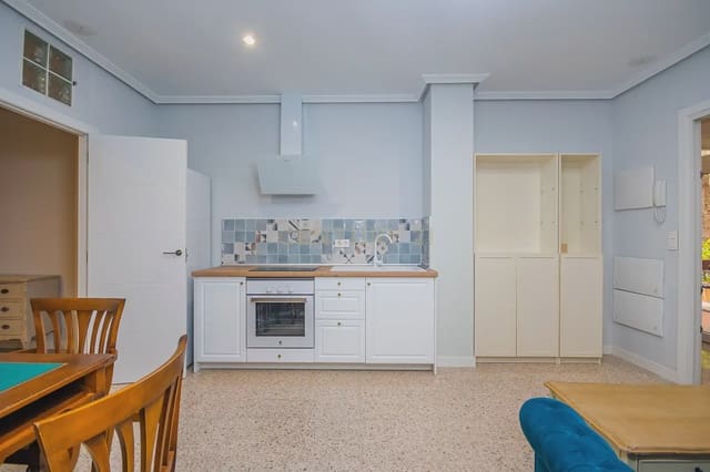 Biuro do wynajęcia w Cabo de las Huertas, Miasto Alicante / Alacant z basenem - 650 € (Ref: 9889313)