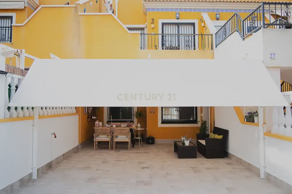 2 soveværelse Bungalow til leje i Elche / Elx med swimmingpool - € 1.200 (Ref: 9889314)