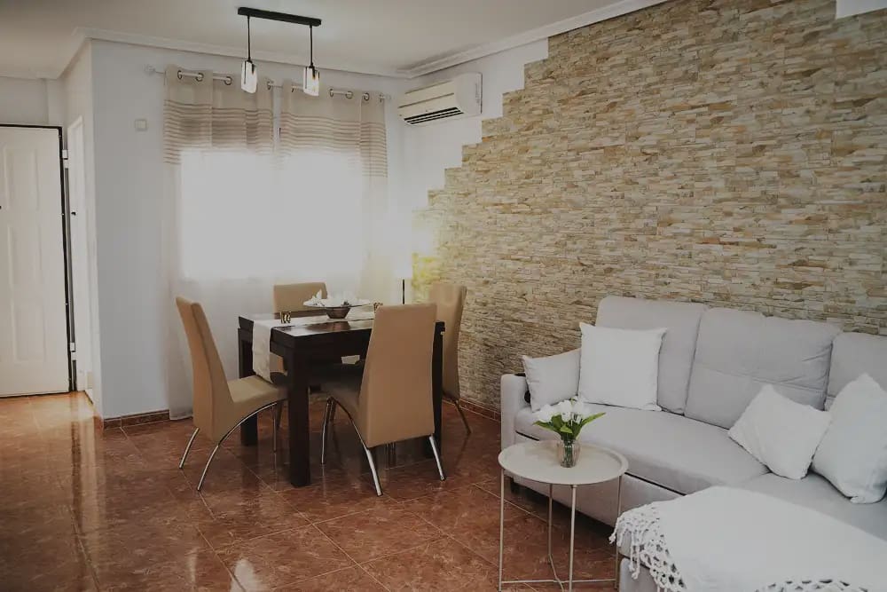2 soveværelse Bungalow til leje i Elche / Elx med swimmingpool - € 1.200 (Ref: 9889314)