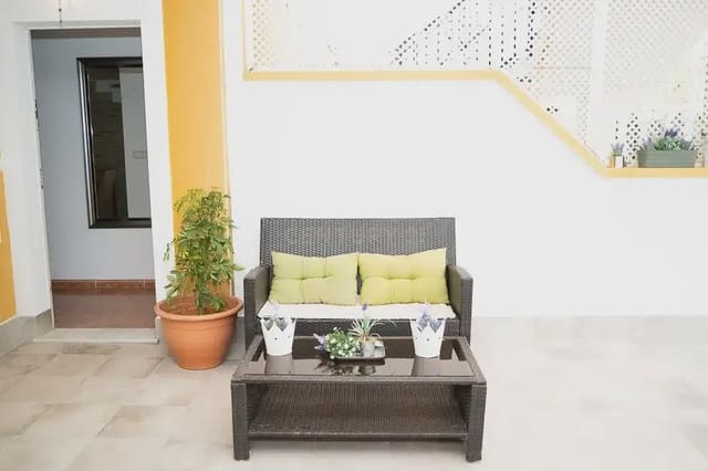 2 bedroom Bungalow for rent in Arenales del Sol, Elche / Elx with pool garage - € 1,200 (Ref: 9889314)